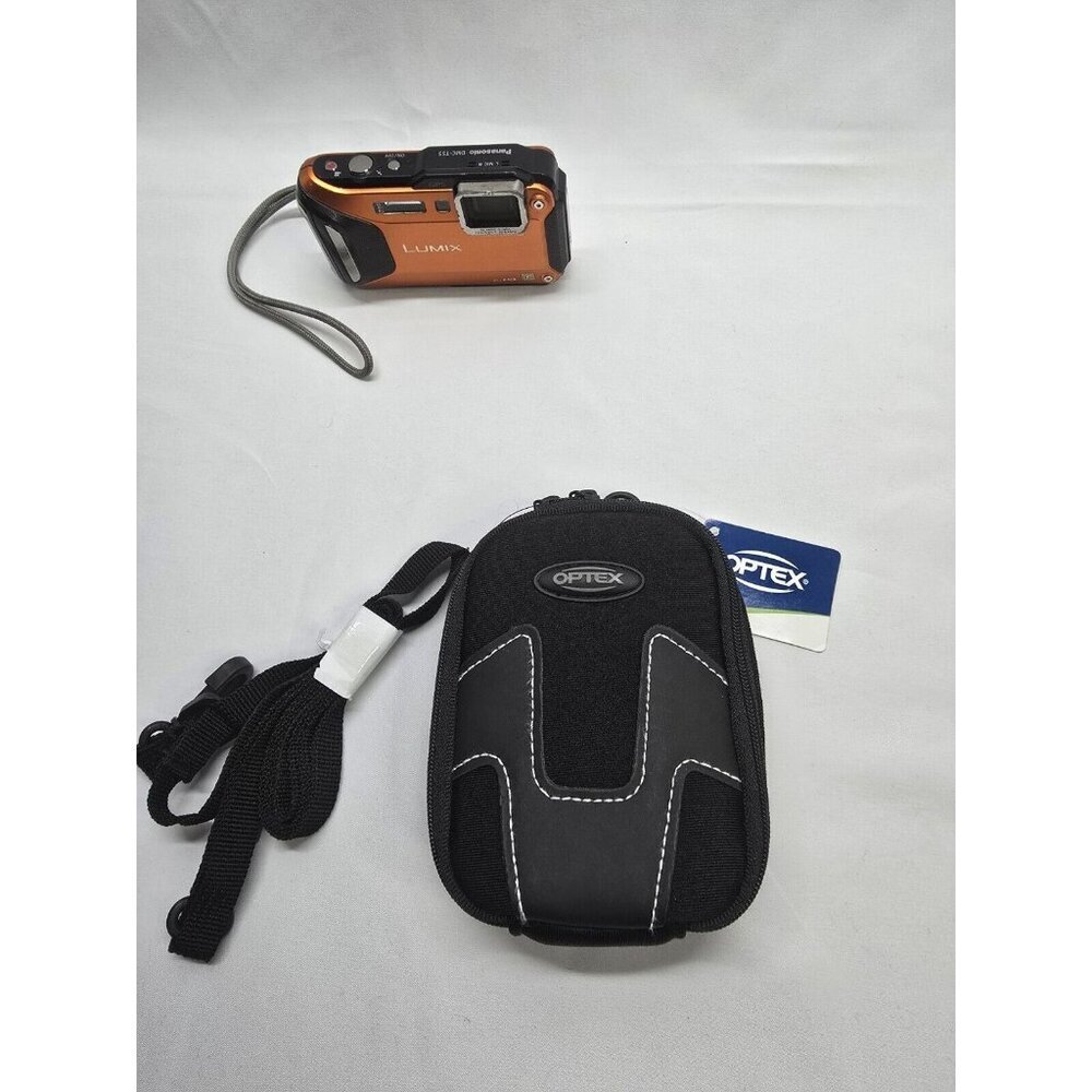 Panasonic Lumix DMC-TS5 16.1 MP Digital Camera Waterproof With 2 Chargers & Case - Picture 4 of 16